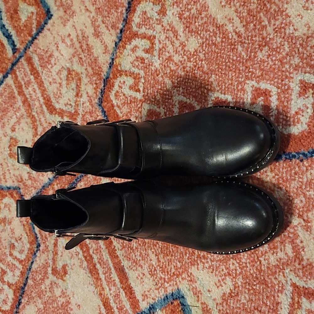 Chelsea Boots